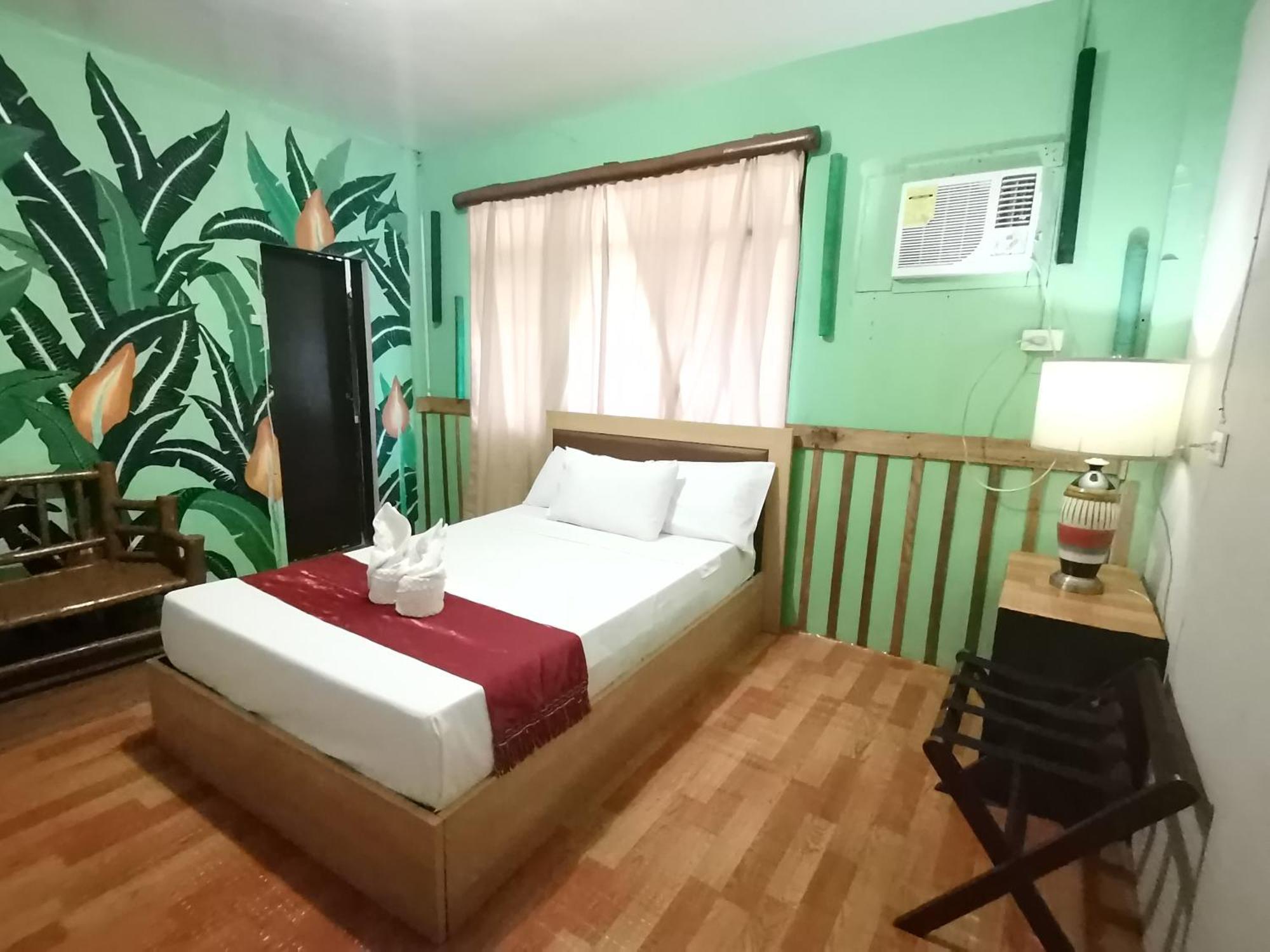 Coron Town Traveller'S Dormitory ภายนอก รูปภาพ