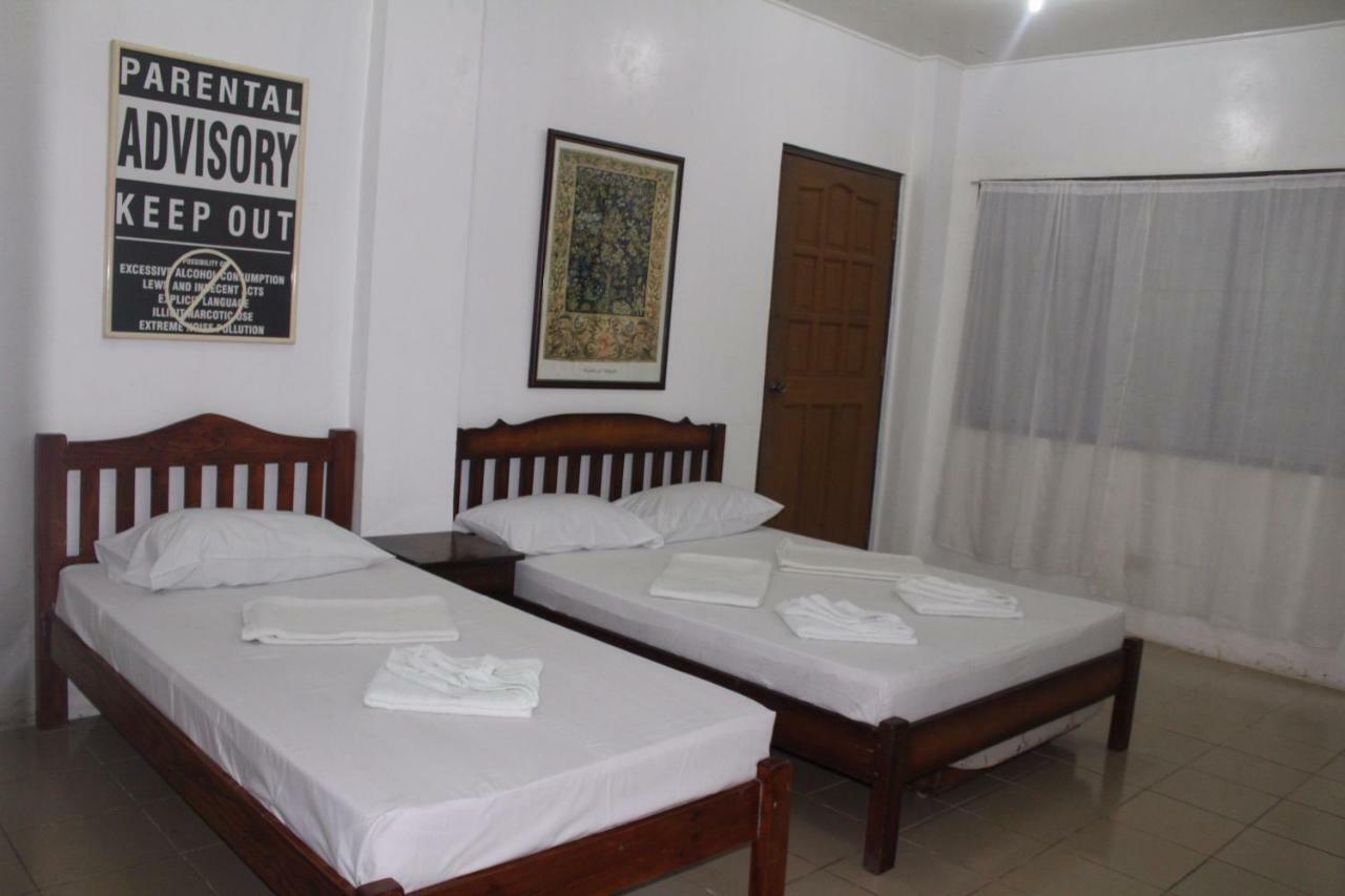 Coron Town Traveller'S Dormitory ภายนอก รูปภาพ