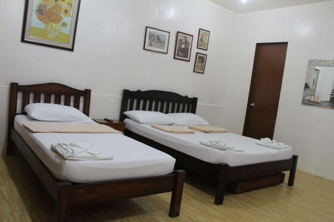 Coron Town Traveller'S Dormitory ภายนอก รูปภาพ