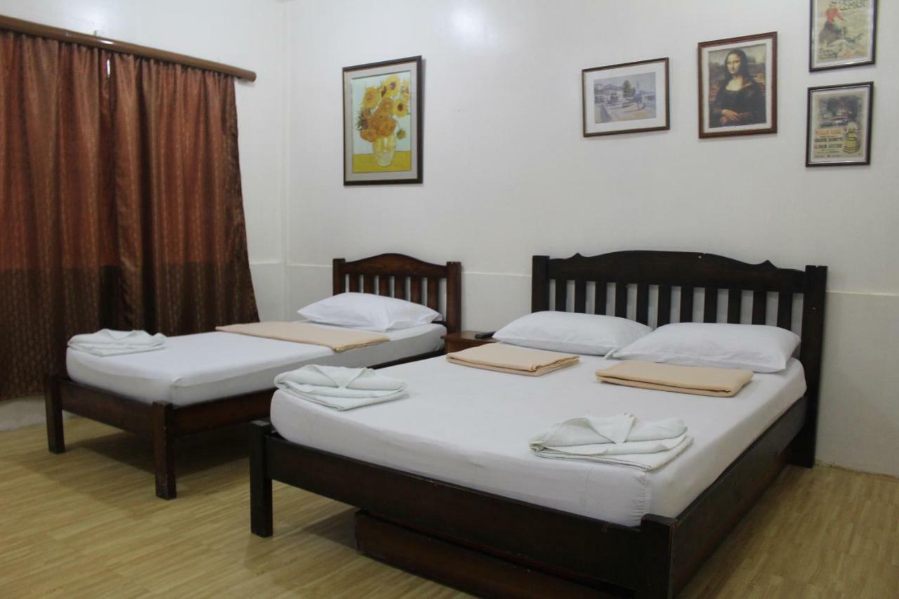 Coron Town Traveller'S Dormitory ภายนอก รูปภาพ