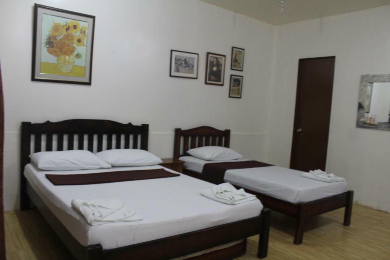 Coron Town Traveller'S Dormitory ภายนอก รูปภาพ
