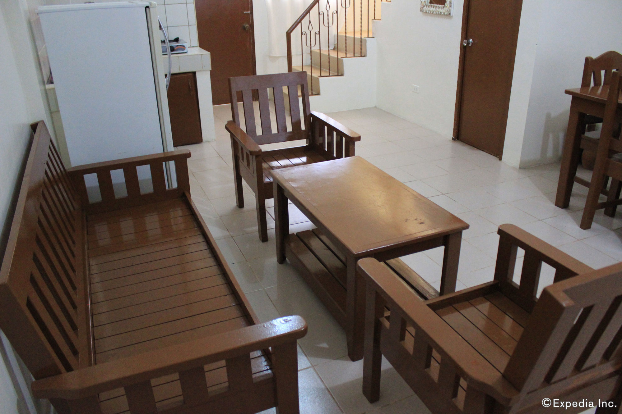 Coron Town Traveller'S Dormitory ภายนอก รูปภาพ