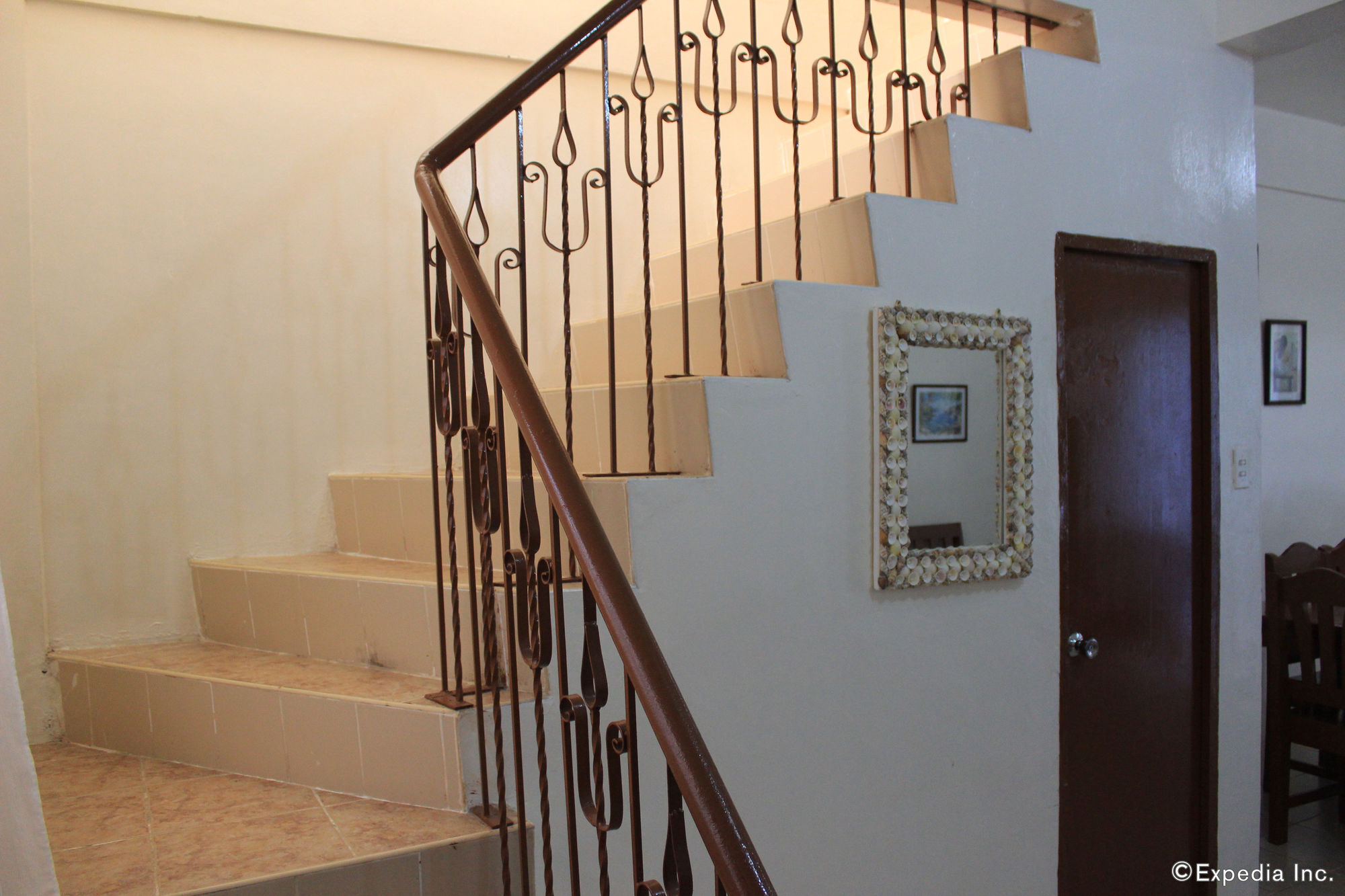 Coron Town Traveller'S Dormitory ภายนอก รูปภาพ