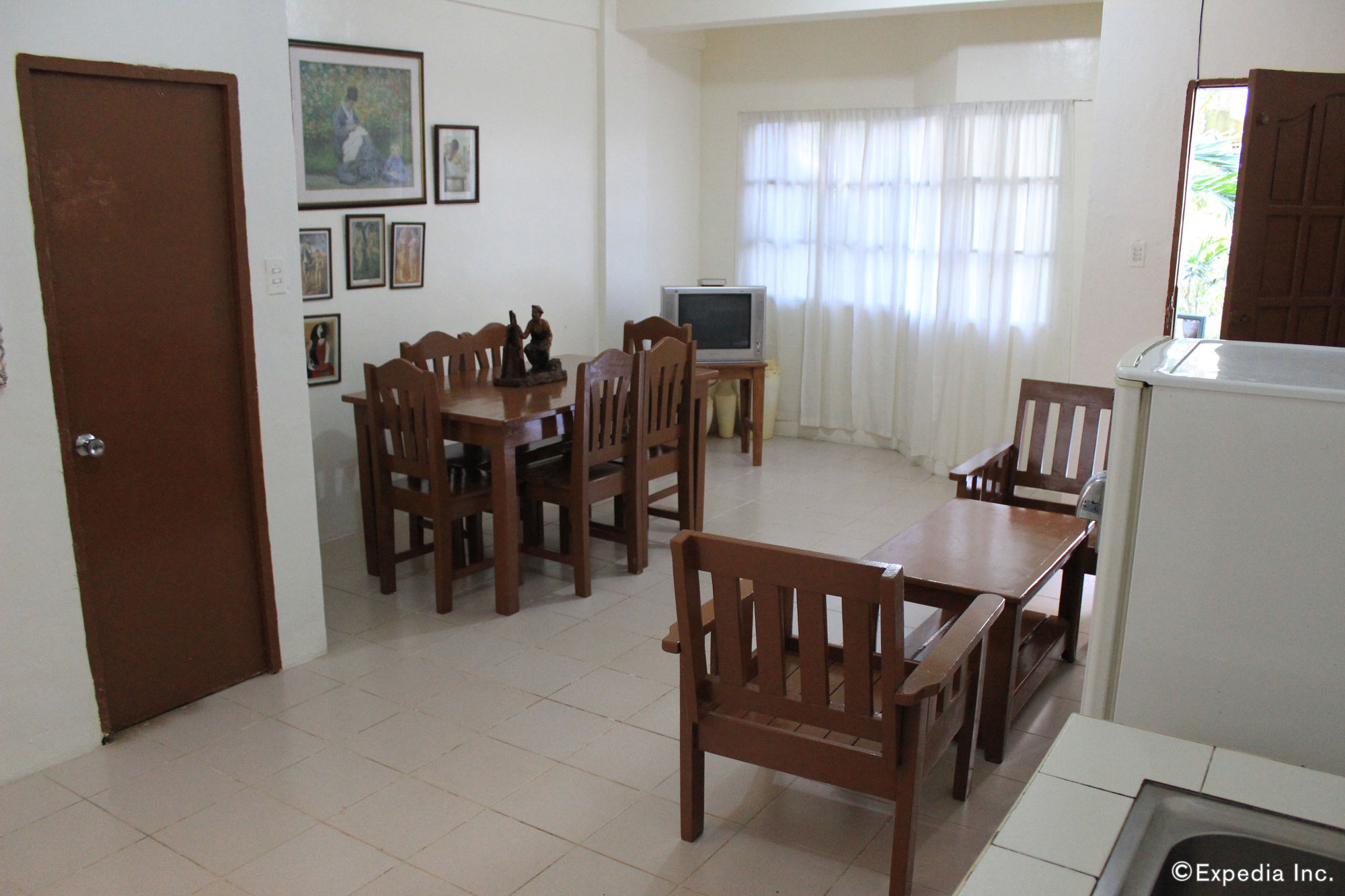 Coron Town Traveller'S Dormitory ภายนอก รูปภาพ